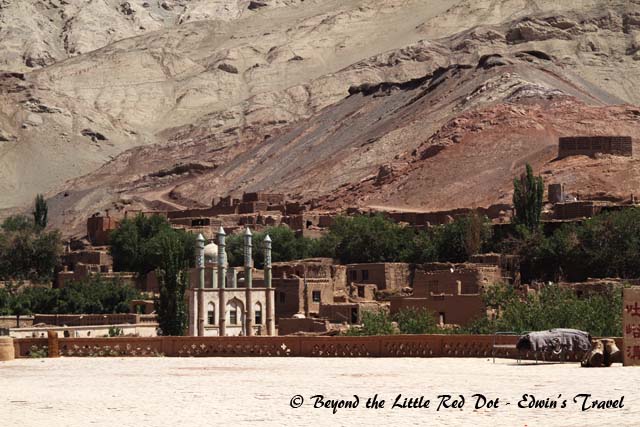 A view of Tuyuk village from our lunch point.