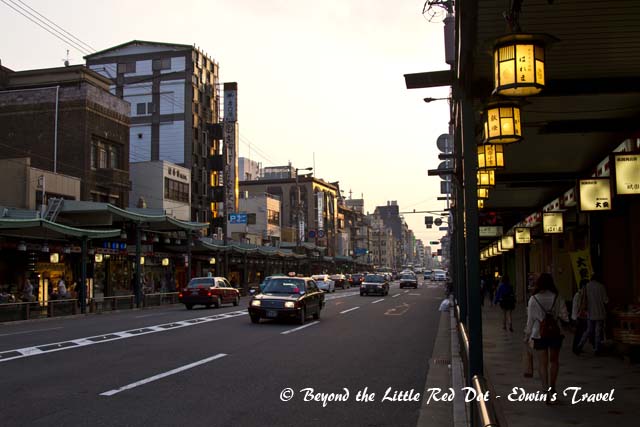 We get out into the main street where there are many shops, restaurants and teahouses.