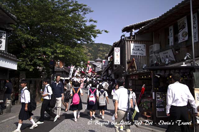 School kids were everywhere. 