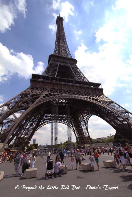 We didn't bother to go up the Eiffel Tower as the waiting time was 3 hrs.