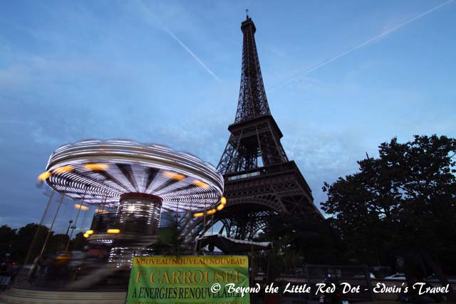 Eiffel Tower before lights on.