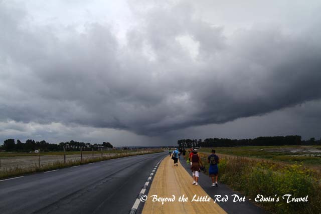 Halfway, the storm clouds were gathering and blowing towards us from behind.