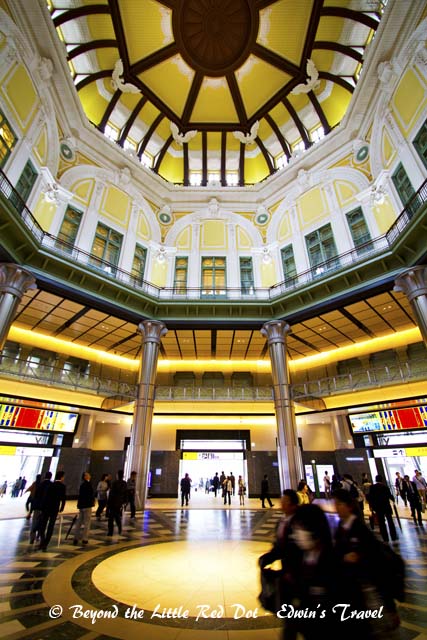 The main entrance to Tokyo Station.