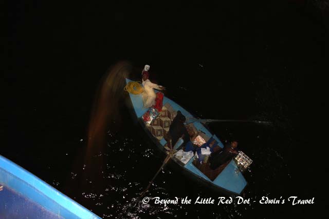 The villagers will try to sell stuff like scarfs and handicrafts to the tourists on the boats. It's a funny system of showing you their goods from the boat, bargaining by shouting, then exchange of goods and money. They throw the item to you, and you throw your money to them. I wonder what happens if someone tries to cheat each other?