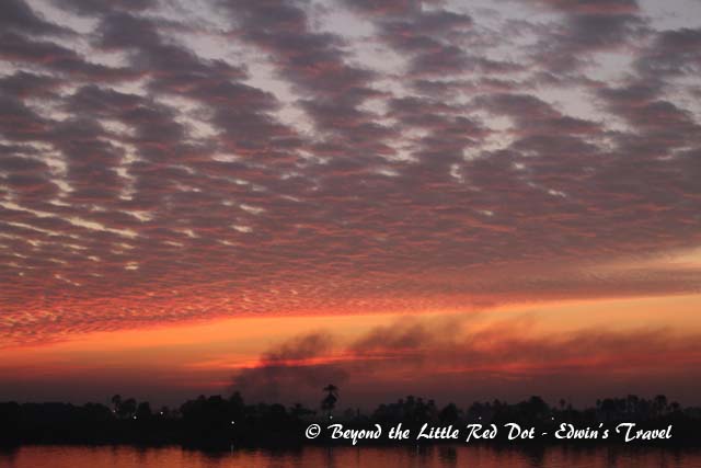 After the interesting night, we come to Edfu in  the morning. The dawn was breaking as we waited to visit the Temple of Horus at Edfu.