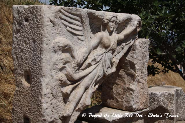 The Goddess Nike, and how Nike got their swoosh logo.