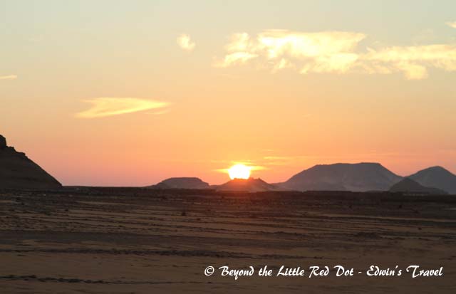 The sun rising as we sat in the bus travelling to Abu Simbel.