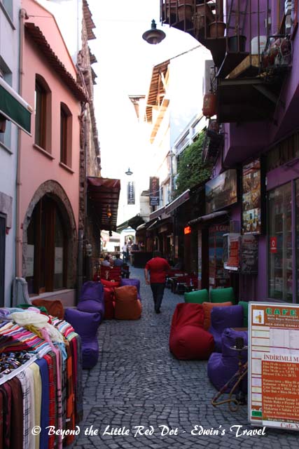 The hip streets of Ortakoy.