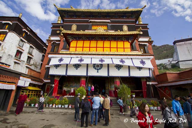 One of the main prayer halls.