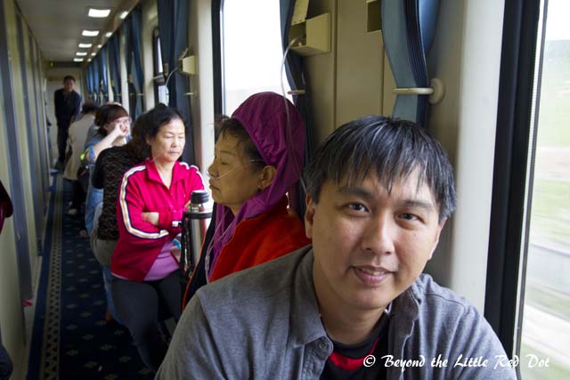 The 2 Chinese ladies behind me got altitude sickness and had to use the oxygen breathing tubes. They did feel better after breathing through it for a while.