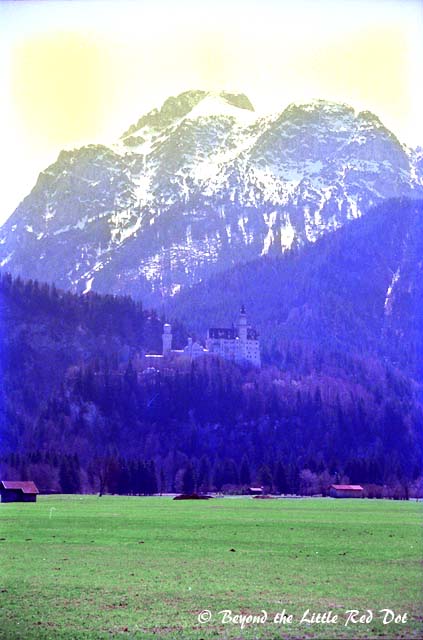 Picture of Neuschwanstein from the road approaching Füssen. The photos are scanned from negatives more than 10 years old, and they were already faded.