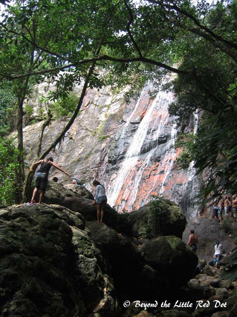 There is a small waterfall called Namuang. Not that interesting but something to see.