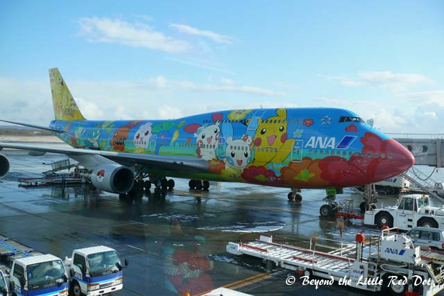 A kawaii Pokémon plane at New Chitose Airport.