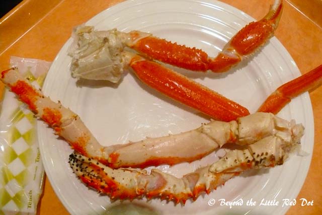 Hokkaido is famous for seafood, and we had a hearty buffet dinner that evening.