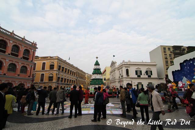 One of the town squares all done up for Christmas.