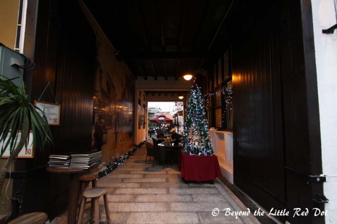 A restaurant and pub with hidden courtyard just off the main thoroughfare. I didn't try this place, but I would on the next visit.