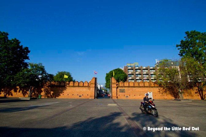 Ta Phae is the eastern gate to the city and the main gate in olden days.