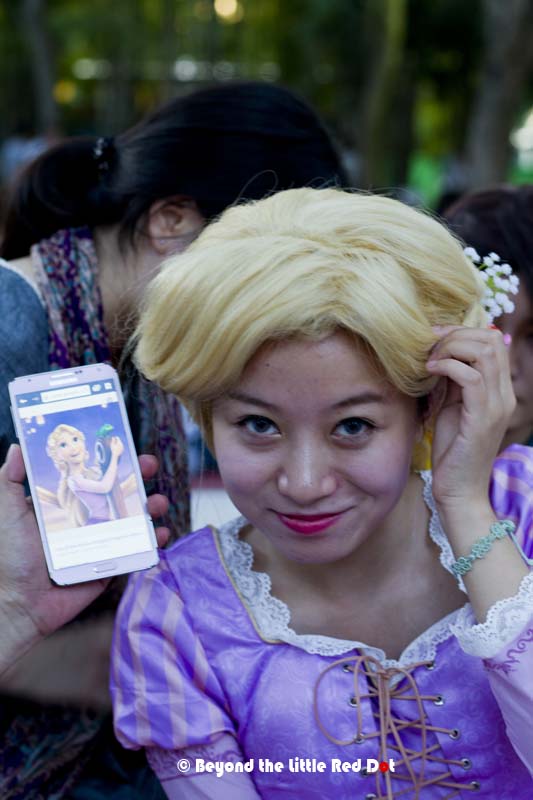 By the power of Cosplay, she is transformed into Rapunzel.