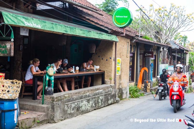Tourists hangout at a local warung for lunch.