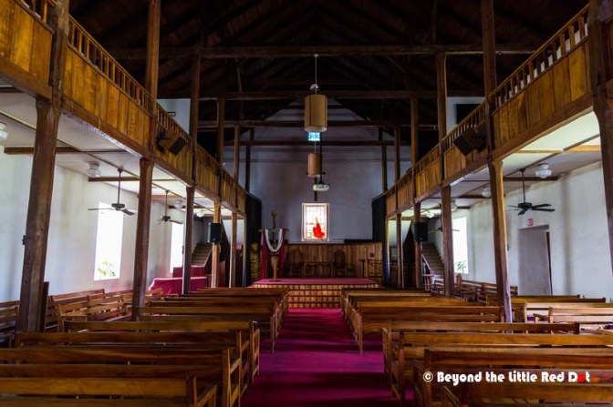 We went inside the church and had a nice talk with a volunteer parish. He showed us around and told us about the history of the church.